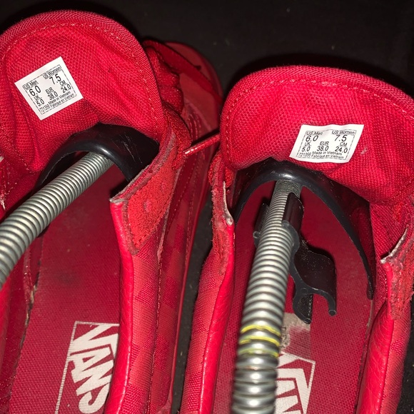 Vans - Picture 4 of 5